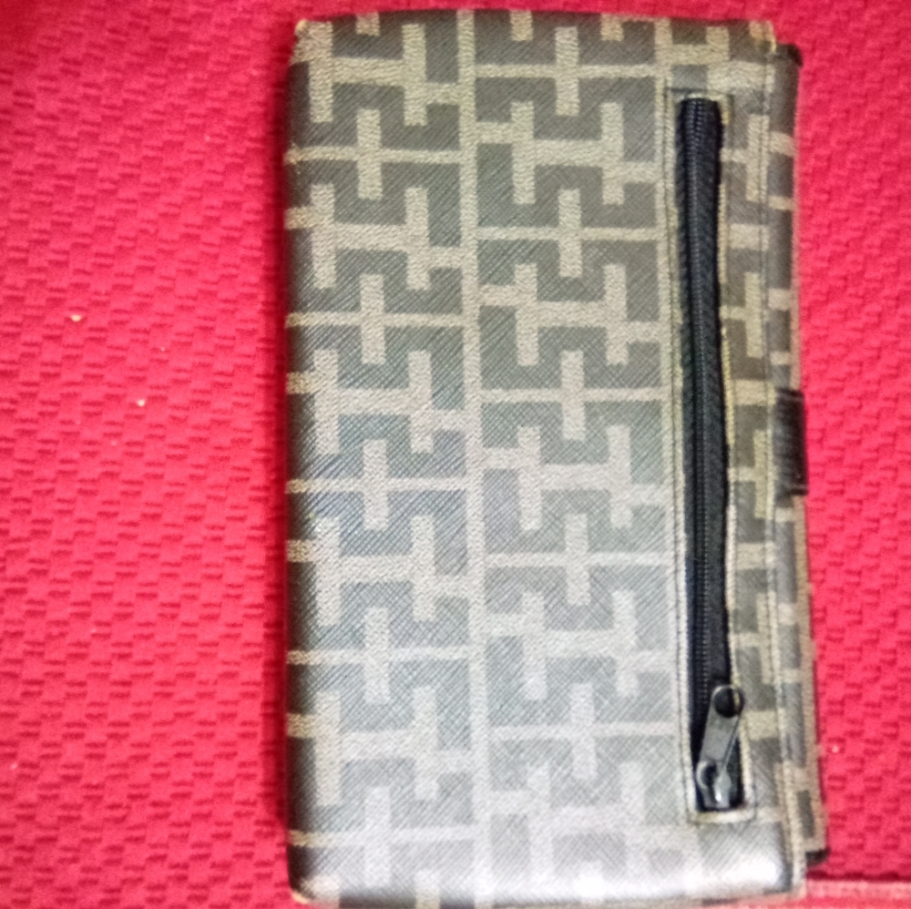 Wallet - Picture 2 of 3